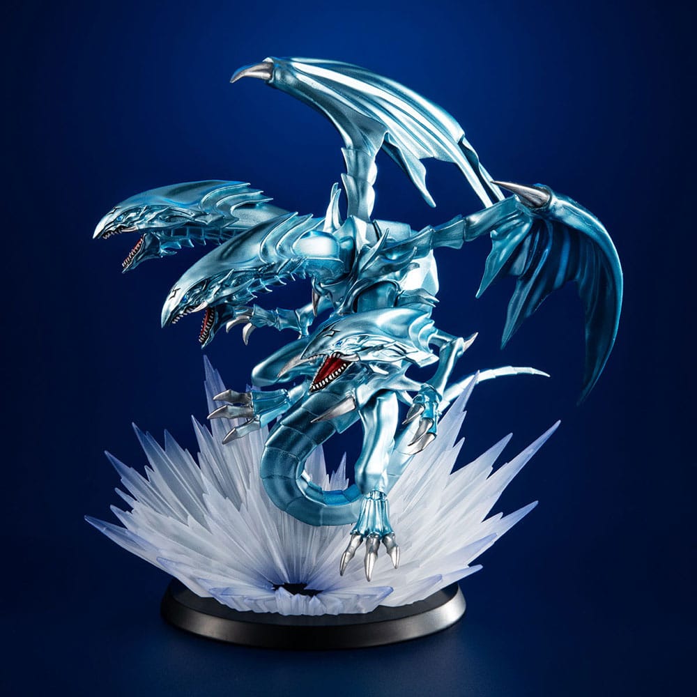 Yu-Gi-Oh!: Duel Monsters Monsters Chronicle PVC Statue Blue Eyes Ultimate Dragon - 14cm