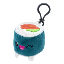 Plushi: Plüschfigur mit Schlüsselanhänger - Maki Sushi mit Lachs - 7 cm