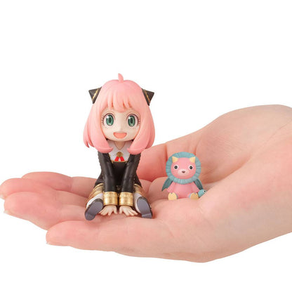 Spy x Family Statue Anya Palm Size Edition Deluxe