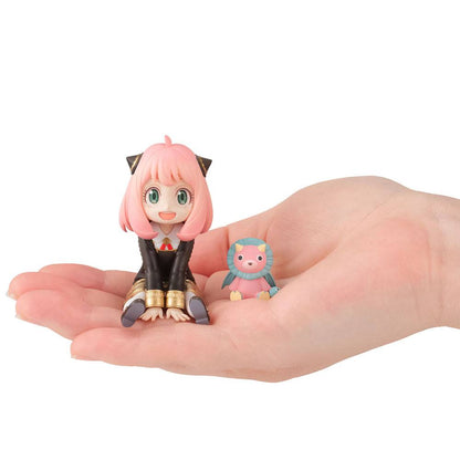 Spy x Family Statue Anya Palm Size Edition Deluxe