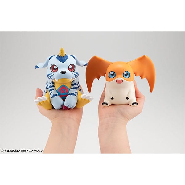 Digimon Adventure Look Up Statue Patamon