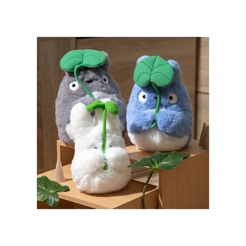 Mein Nachbar Totoro: Plüschfigur – Small Totoro mit Blatt – 19 cm