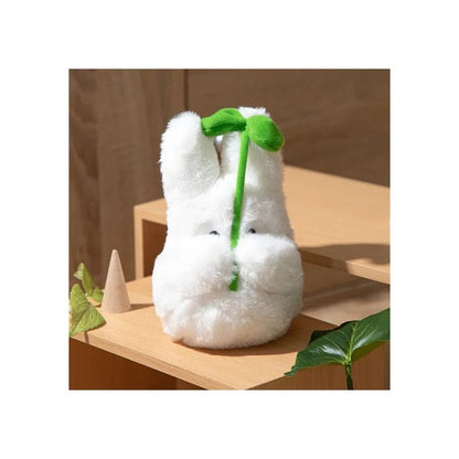Mein Nachbar Totoro: Plüschfigur – Small Totoro mit Blatt – 19 cm